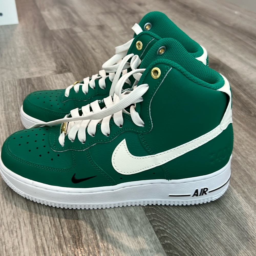 Women’s Air Force 1 High SE '40th Anniversary shoes